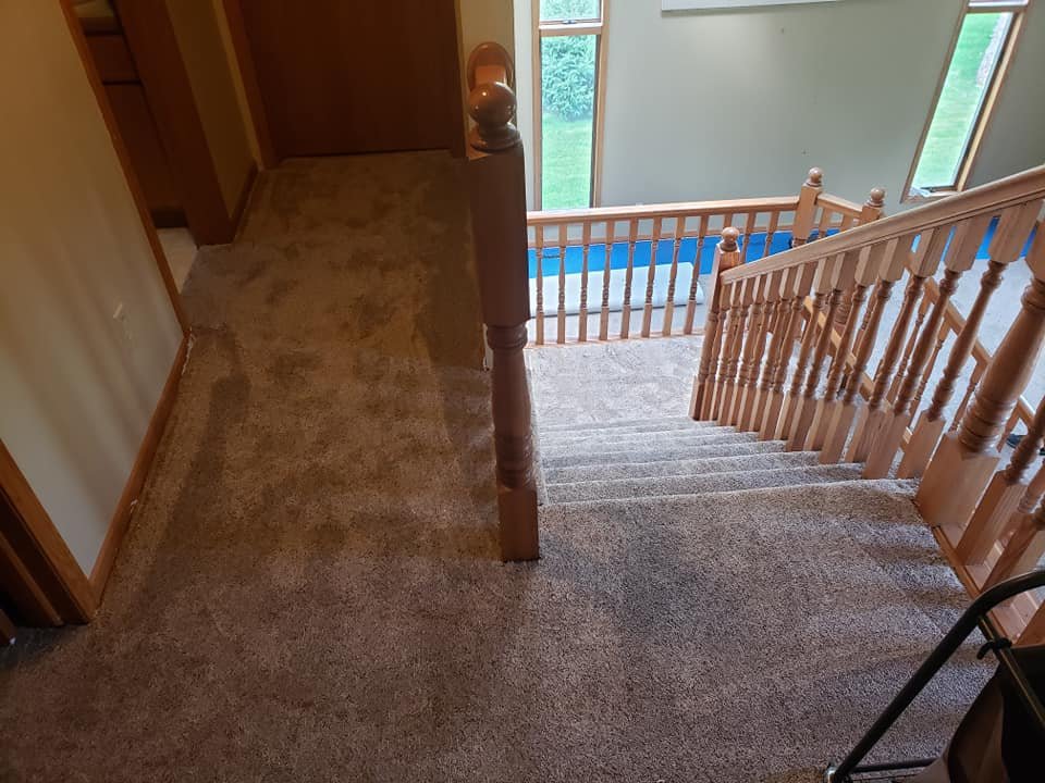 carpet in hallway and down the stairs